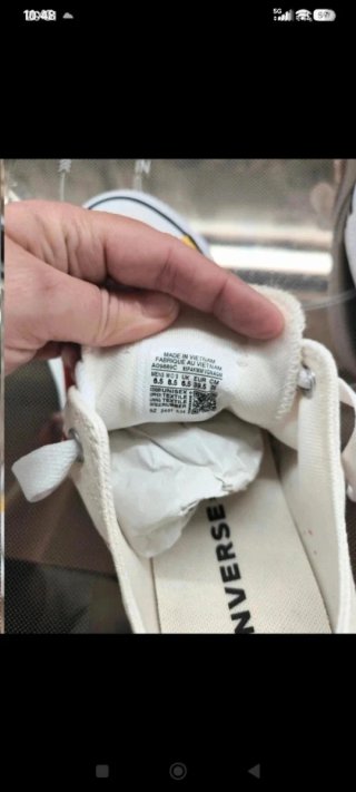 Converse con diseño de llamas