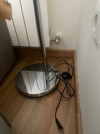 Lámpara de pie blanca metal salón