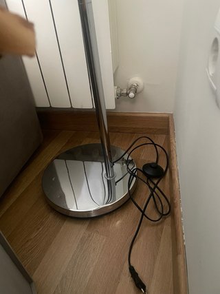 Lámpara de pie blanca metal salón