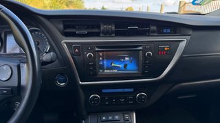 Toyota Auris Hybrid Lounge 2014