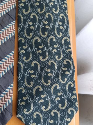 Corbatas Emporio Armani, Giorgio Armani, Gucci,