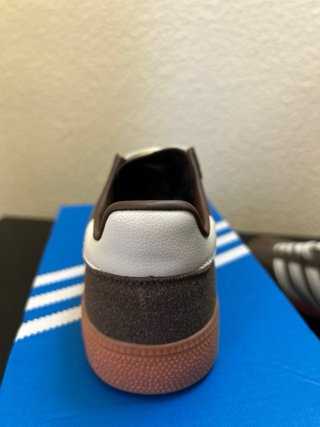 Adidas Spezial Marrones y Blancas