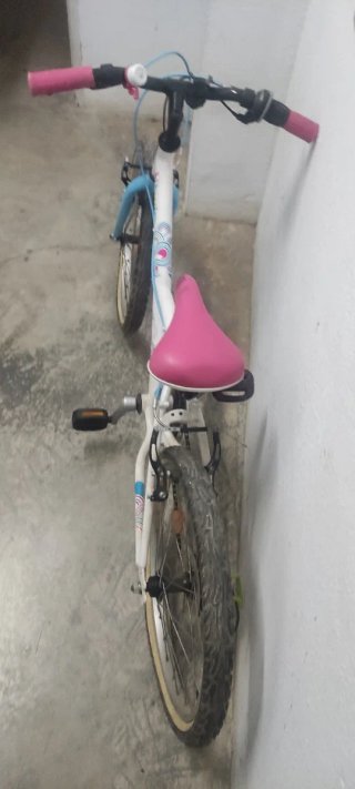 Bicicleta Infantil Btwin Blanca y Azul