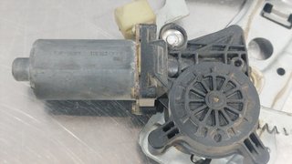 ELEVALUNAS DELANTERO DERECHO MERCEDES-BENZ CLASE