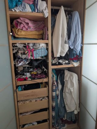 Armario modular Ikea madera y cristal