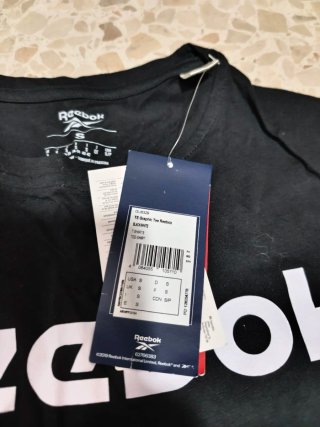 Camiseta Reebok Mujer Talla S Negra Nueva