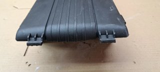 Tapa Caja Batería VW Golf 5 (2004)