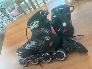 Patines en linea Fila Talla 44 Negros.