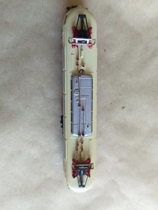Locomotora ARNOLD