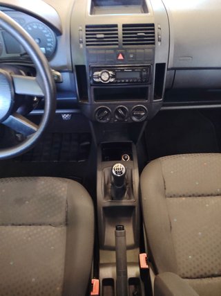 Volkswagen Polo 2003