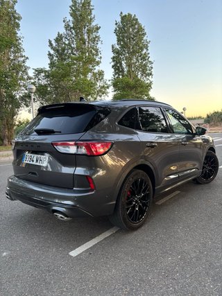 Ford Kuga STLine 2023