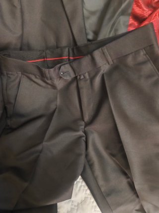 Precioso traje de chaqueta Negro Talla 48-50