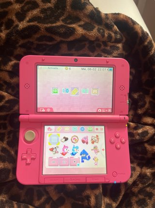 Nintendo 3DS XL Rosa + Gioco Animal Crossing hhd