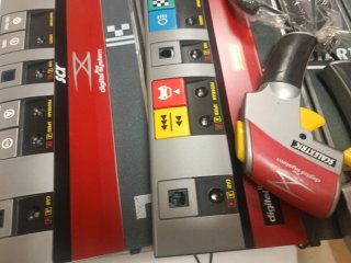 Material SCALEXTRIC digital system