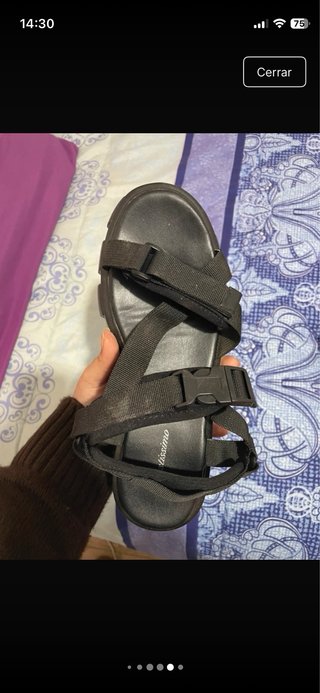 Sandalias negras