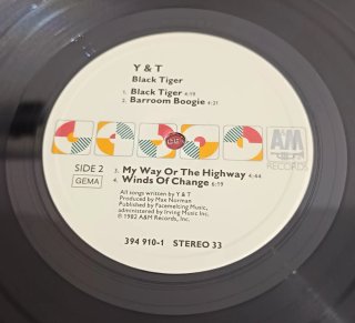 Vinilo de Y&T álbum  "Black Tiger"