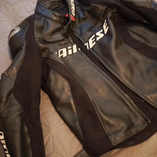 Chaqueta Dainese cuero talla 50