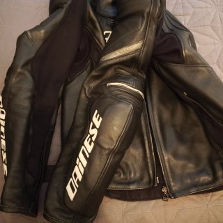 Chaqueta Dainese cuero talla 50