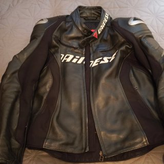 Chaqueta Dainese cuero talla 50