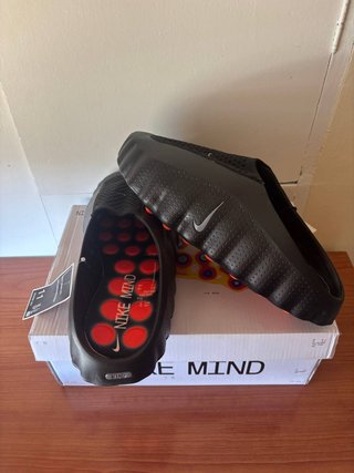 Chanclas Nike Mind Science Department