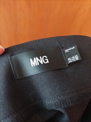 Minifalda Mango Negra Talla M