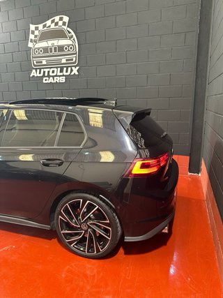 Volkswagen Golf GTI 8