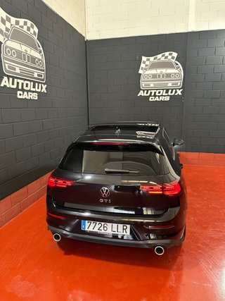 Volkswagen Golf GTI 8