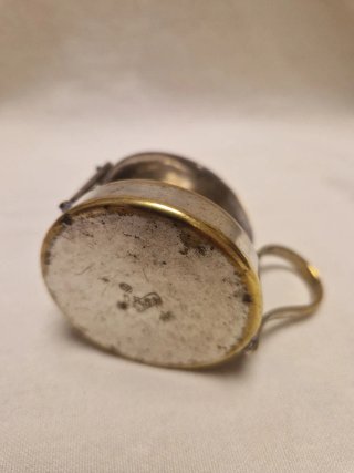 Antiguo colador para té hecho en Alemania