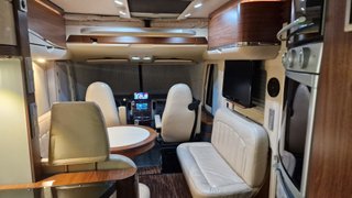 Autocaravana integral premium Hymer S800 (carnet C