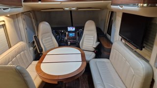 Autocaravana integral premium Hymer S800 (carnet C