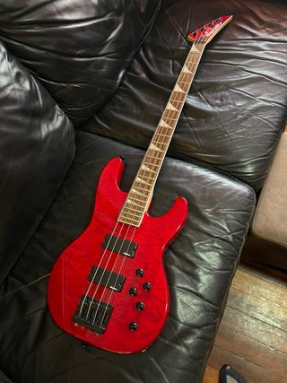 Bajo Jackson JS3QM Rojo