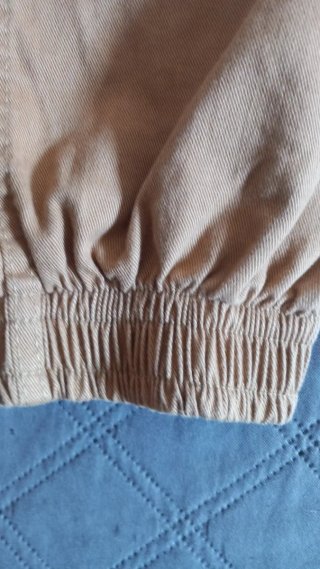 Pantalón cargo Bershka beige