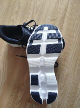 Zapatillas On Running Cloudmonster Negras/Grises