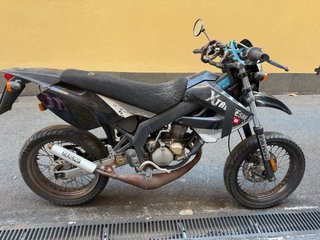 Moto Supermotard para despiece