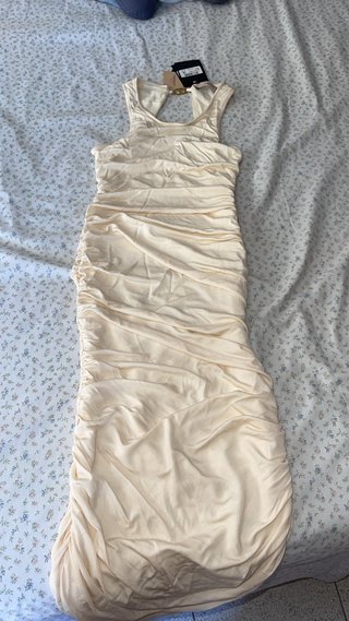 Vestido TWINSET beige con etiqueta
