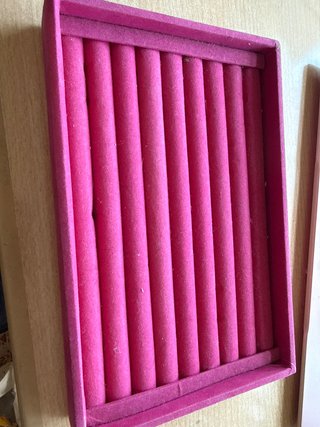 Expositor para anillos aterciopelado rosa