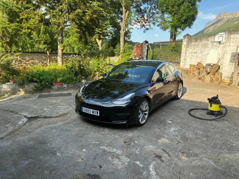 Tesla Model 3 2019 - foto 1