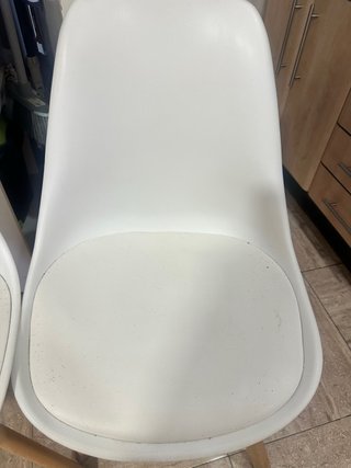 Mesa de cocina y 4 sillas