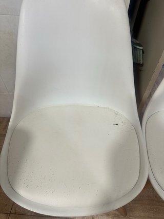Mesa de cocina y 4 sillas