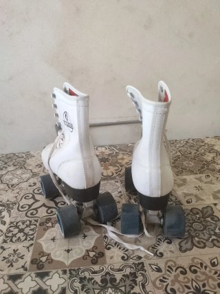 Patines blancos talla 37