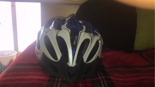 Casco azul talla M