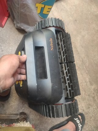 Robot limpiafondos piscina