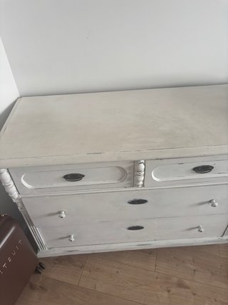 Cómoda de madera blanca, Recógelo hoy o mañana en