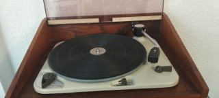 Tocadiscos Thorens 135