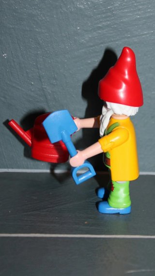 Playmobil Nano da giardino con annaffiatoio e pala