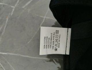 Cappello con visiera logo Kumho