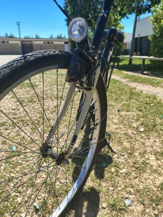 Bicicleta de paseo urbana en buen estado