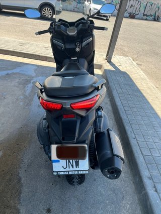 Yamaha Xmax 400 Maxi Scooter