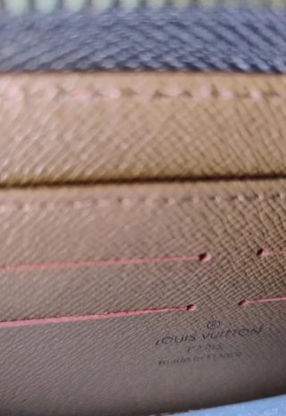 Portafoglio marrone di tendenza donna