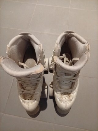 Patines blancos 4 ruedas